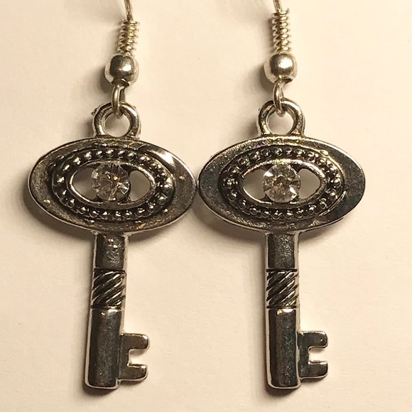 Key Earrings Silver Tone Plated Crystal Padlock Lock Steampunk Vintage Style - Picture 3 of 9